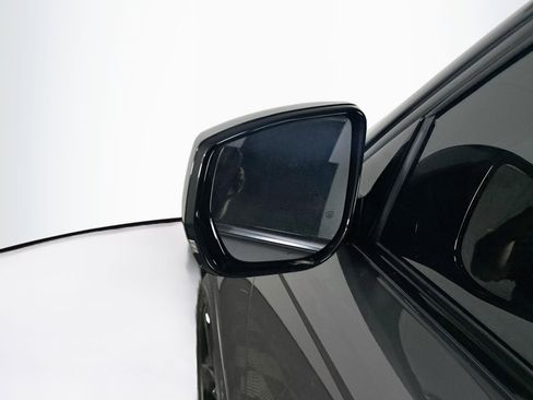 Used 2023 Jeep Grand Cherokee Limited w/ Black Appearance Package RWD image 16
