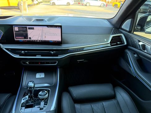 Used 2024 BMW ALPINA XB7 AWD/4WD image 35