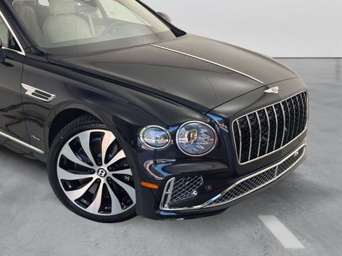 New 2026 Bentley Flying Spur Azure AWD/4WD image 28