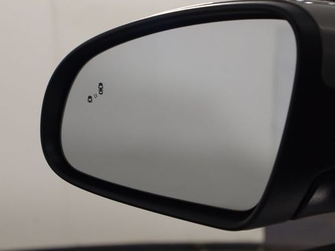 Used 2023 Hyundai Kona Limited FWD image 41
