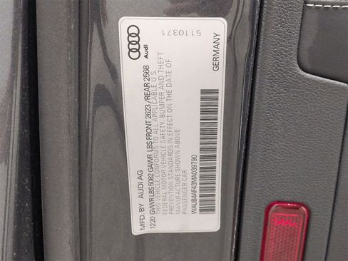 Used 2021 Audi S4 Premium Plus w/ Premium Plus Package image 38