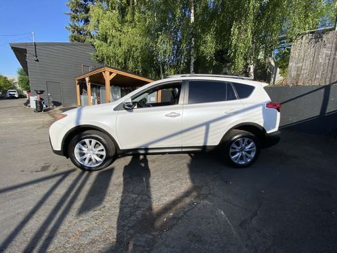 Used 2014 Toyota RAV4 Limited w/ Technology Package AWD/4WD image 3