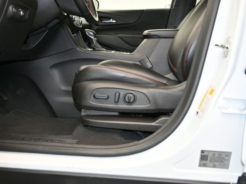 Used 2023 Chevrolet Equinox RS w/ RS Leather Package image 22