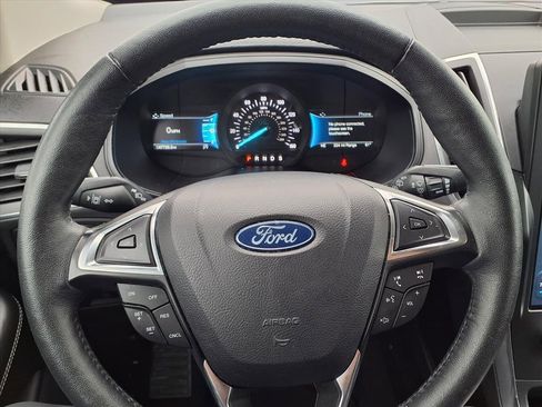 Used 2024 Ford Edge Titanium image 23