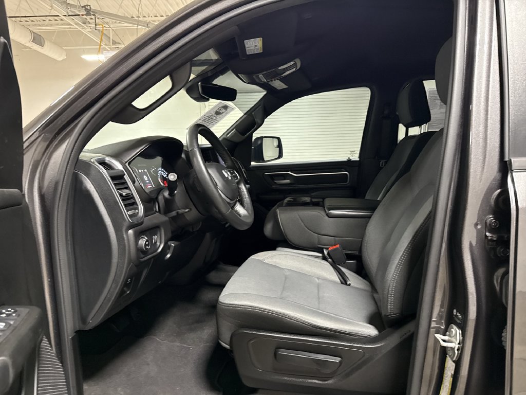 Used 2024 RAM 1500 Big Horn AWD/4WD image 19