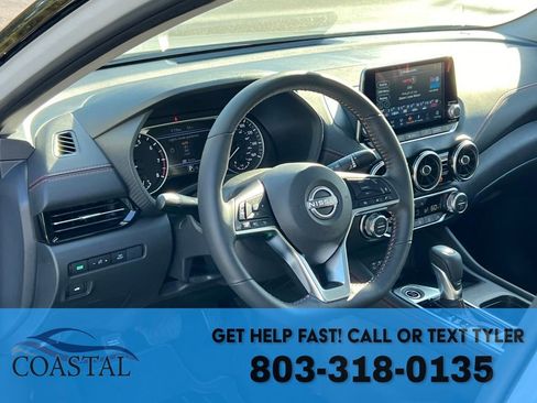 New 2025 Nissan Sentra SR w/ SR Premium Package FWD image 5