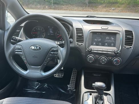 Used 2018 Kia Forte LX w/ LX Popular Package FWD image 26
