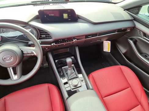 New 2026 MAZDA MAZDA3 Carbon w/ Appearance Package AWD/4WD image 17