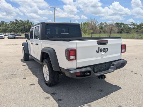Used 2020 Jeep Gladiator Sport w/ Quick Order Package 23S AWD/4WD image 7