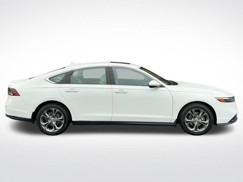 Used 2024 Honda Accord EX image 8