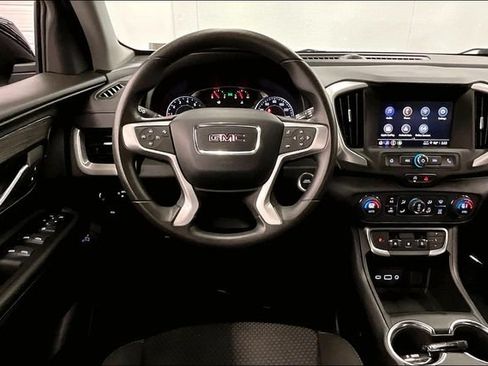 Used 2023 GMC Terrain SLE w/ Driver Convenience Package FWD image 6