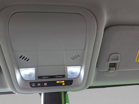 Used 2019 Chevrolet Equinox LS image 38