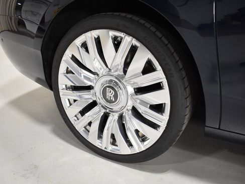 Certified 2025 Rolls-Royce Ghost AWD/4WD image 12