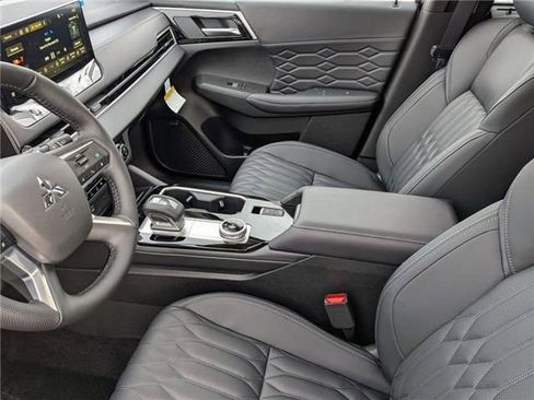 New 2026 Mitsubishi Outlander SEL AWD/4WD image 12
