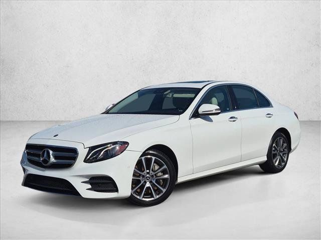 Used 2018 Mercedes-Benz E 400 4MATIC Sedan image 2