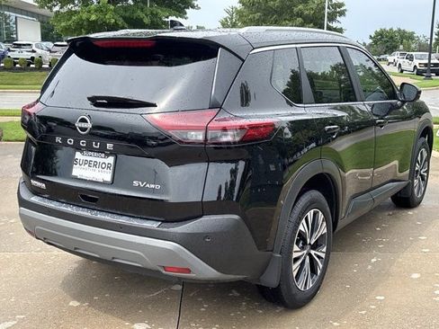 Used 2023 Nissan Rogue SV w/ SV Premium Package AWD/4WD image 3
