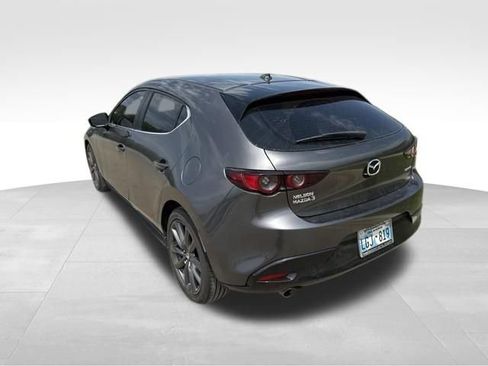 Used 2019 MAZDA MAZDA3 Hatchback w/ Preferred Package FWD image 5
