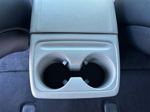 Used 2019 Kia Sedona EX image 32