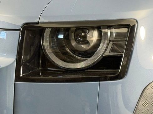 Used 2024 Land Rover Defender 110 X-Dynamic SE image 12