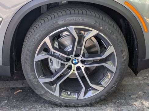 Used 2026 BMW X5 xDrive40i image 25