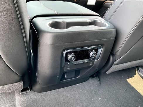 New 2026 Chevrolet Suburban RST w/ Advanced Technology Package AWD/4WD image 18