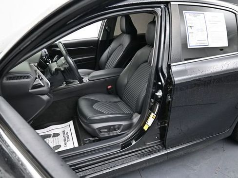 Used 2023 Toyota Camry SE w/ Convenience Package FWD image 12