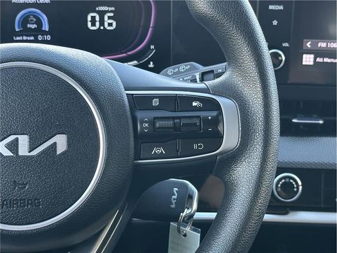 Used 2024 Kia Sportage LX image 23