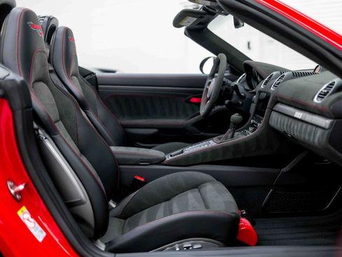 Used 2025 Porsche 718 Boxster Spyder RS RWD image 61