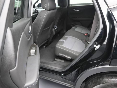 Used 2023 Chevrolet Blazer LT FWD image 13