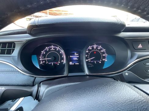 Used 2017 Toyota Avalon XLE Premium w/ All Weather Liner Package FWD image 33
