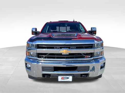 Used 2019 Chevrolet Silverado 2500 LTZ w/ Duramax Plus Package AWD/4WD image 8