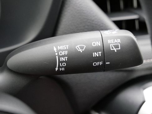 Used 2023 Toyota RAV4 LE image 33