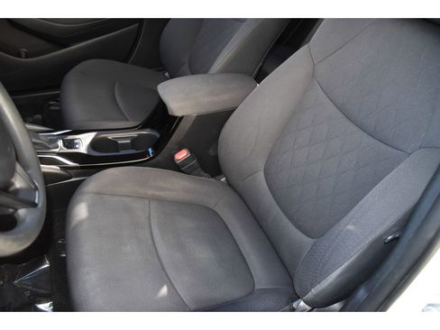 Used 2020 Toyota Corolla LE image 14