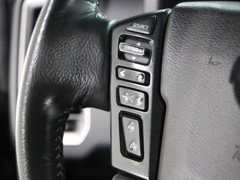 Used 2023 Nissan Frontier SV w/ SV Convenience Package AWD/4WD image 14