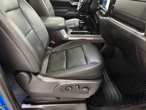Used 2023 Chevrolet Silverado 1500 LTZ w/ LTZ Premium Package AWD/4WD image 56