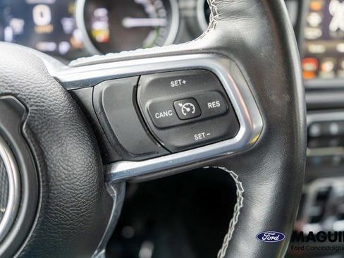 Used 2023 Jeep Wrangler Unlimited Sahara w/ Cold Weather Group AWD/4WD image 22