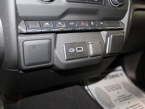 Used 2024 Chevrolet Silverado 1500 Custom image 49