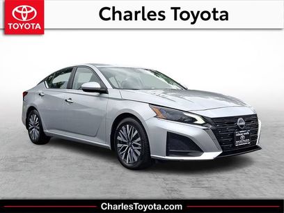 Used 2024 Nissan Altima 2.5 SV w/ SV Premium Package