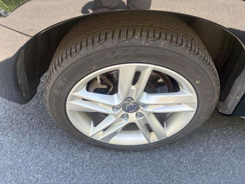 Used 2015 Volvo S60 T5 Premier AWD/4WD image 9