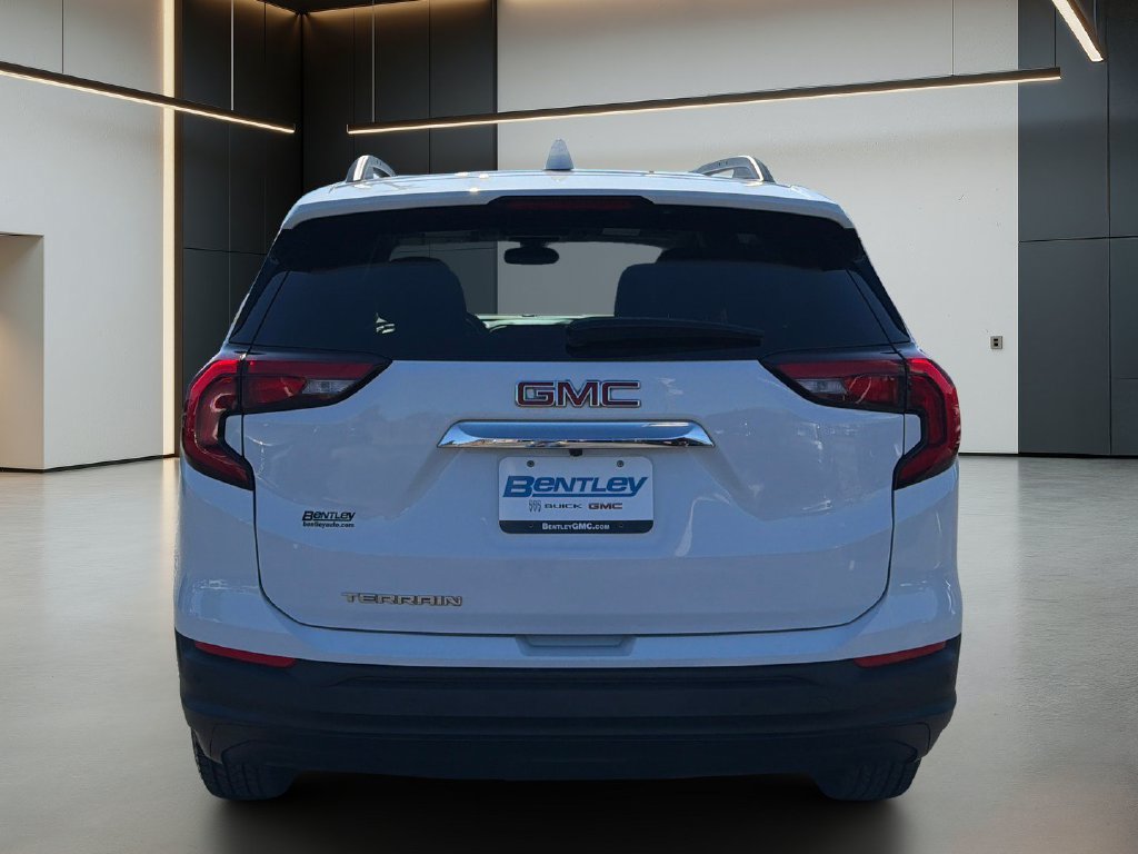 Used 2021 GMC Terrain SLE w/ Driver Convenience Package FWD image 5