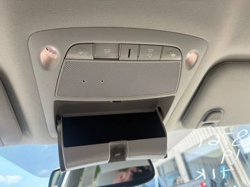Used 2019 Nissan Murano SL FWD image 18