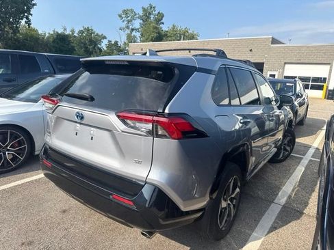 Used 2023 Toyota RAV4 SE AWD/4WD image 6