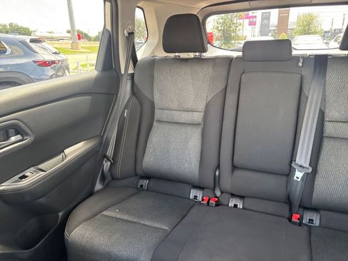 Used 2025 Nissan Rogue SV FWD image 41