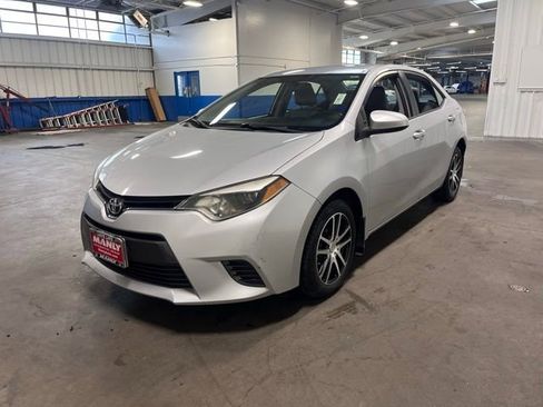 Used 2015 Toyota Corolla LE image 6