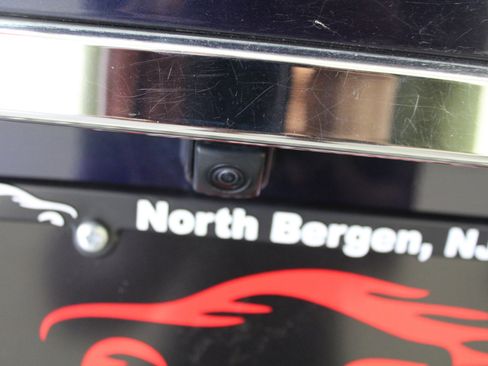 Used 2019 Kia Sedona LX image 31