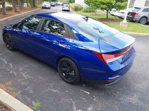 Used 2023 Hyundai Elantra SEL FWD image 7