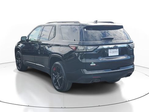 Certified 2020 Chevrolet Traverse Premier w/ Redline Edition AWD/4WD image 3