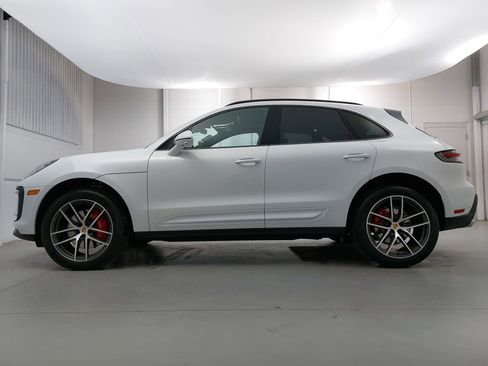 Certified 2026 Porsche Macan S image 2