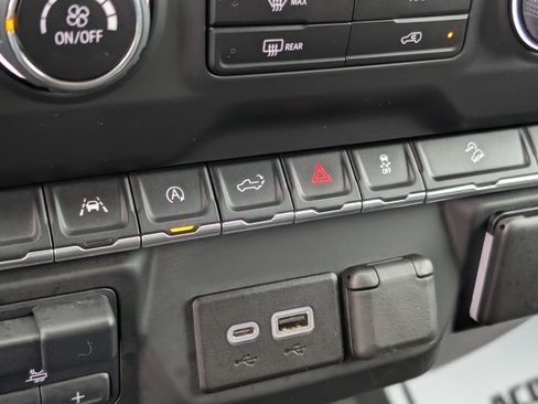 Used 2023 Chevrolet Silverado 1500 Custom Trail Boss image 20