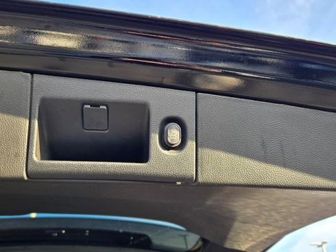 Used 2020 Chevrolet Tahoe Premier image 13